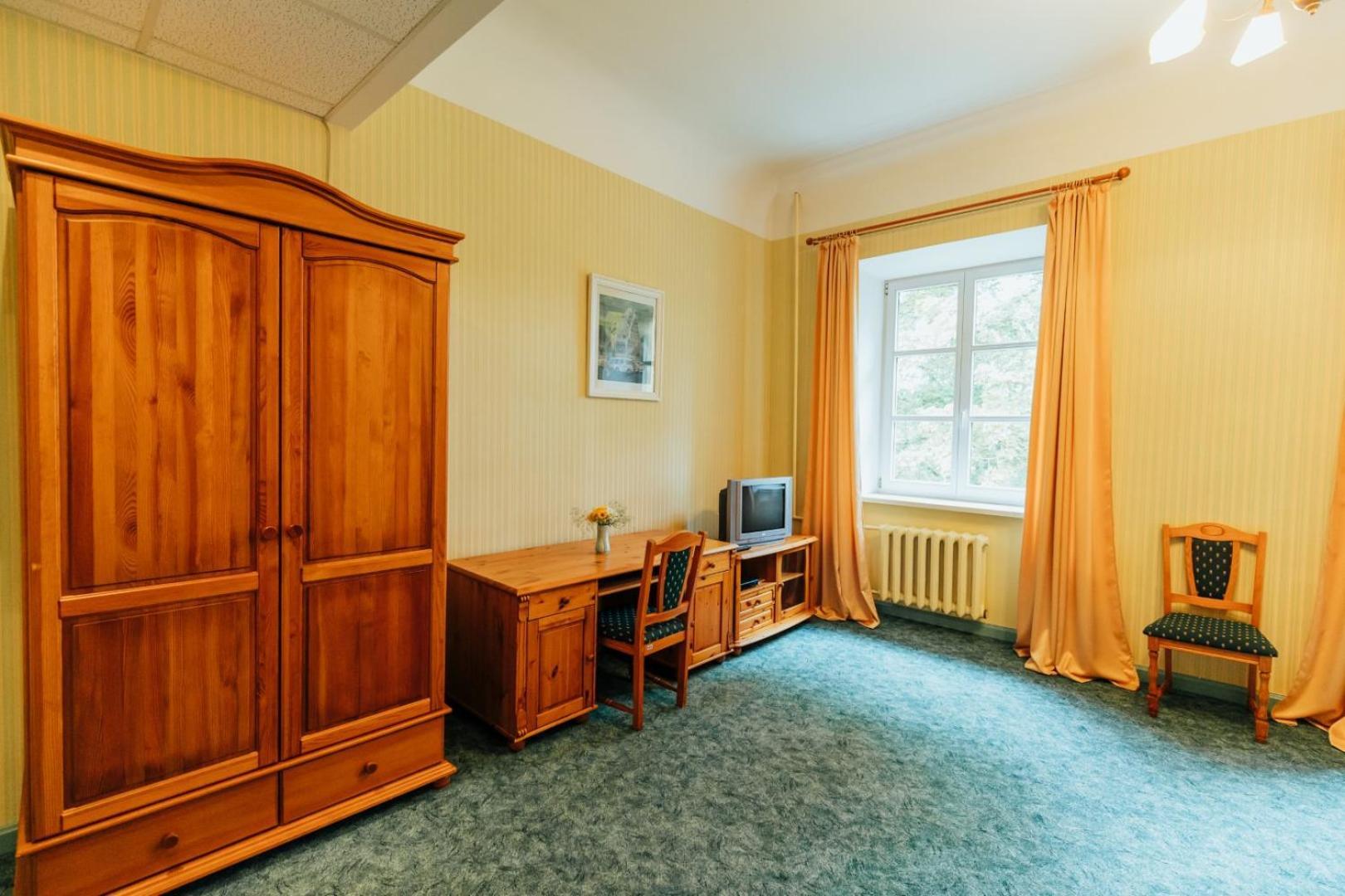 Hotel Nauksenu Muiza Naukseni Esterno foto